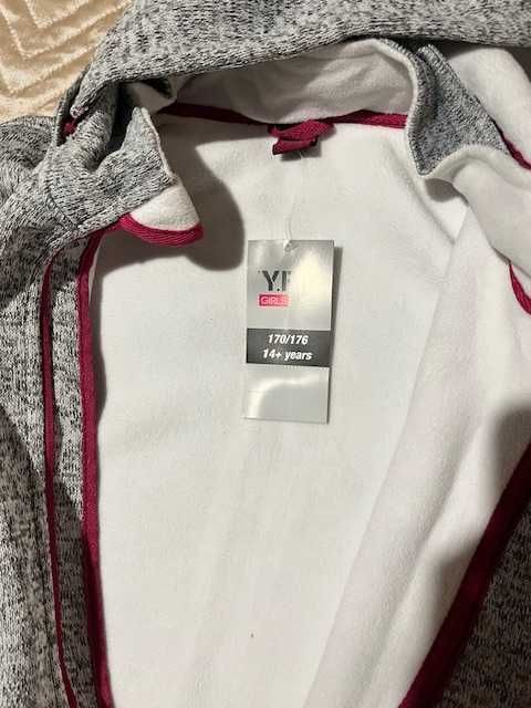 Дълъг суичър с качулка