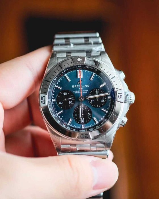 Breitling Chronomat B01  сребристо-синьо