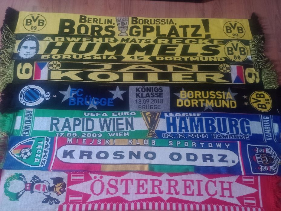 Vând/Schimb Set  7 fulare Fotbal 100 lei