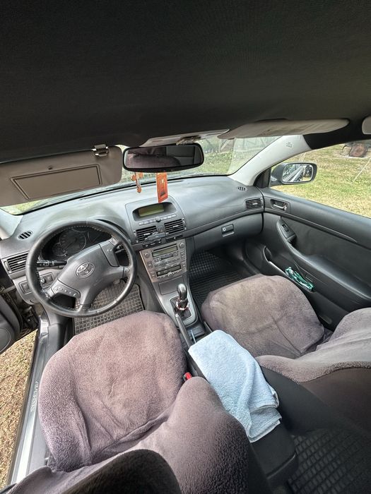 Toyota Avensis benzina 1.8