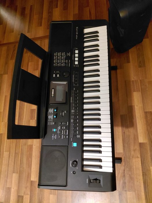 Orga yamaha psr 473 !!! Noua !!! + picioare si casti