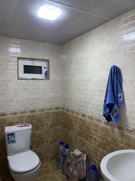 Srochniga sotiladi hovli Registonda (21 maktab orqasi)