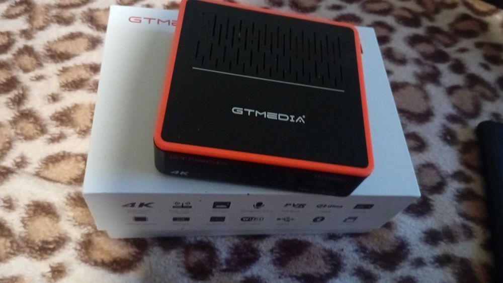 Vând receptor/receiver/decodor GT Media GT Combo