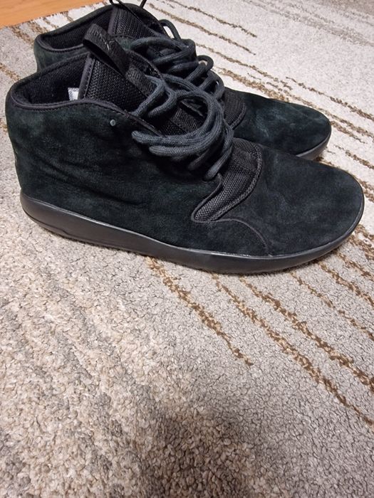 Vând ghete Jordan 43