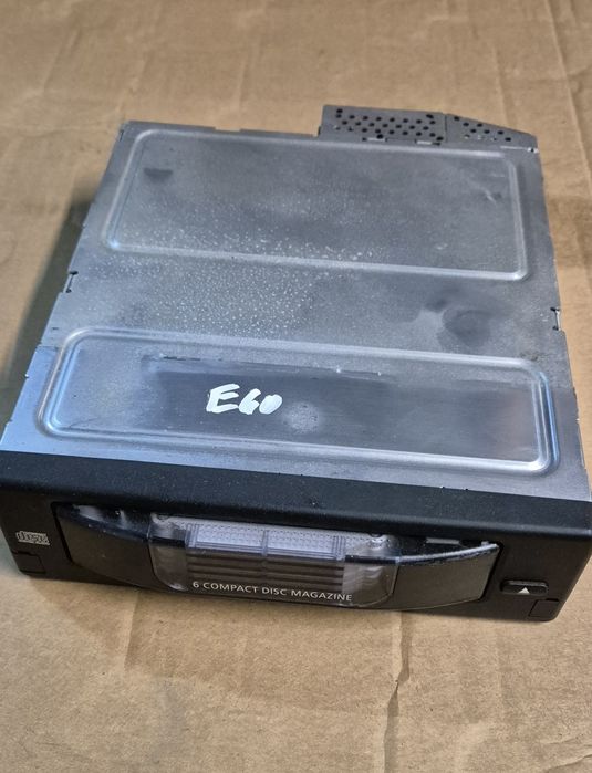 Magazie CD PLAYER bmw seria 5 e60 e61 Facelift 2010 euro 5