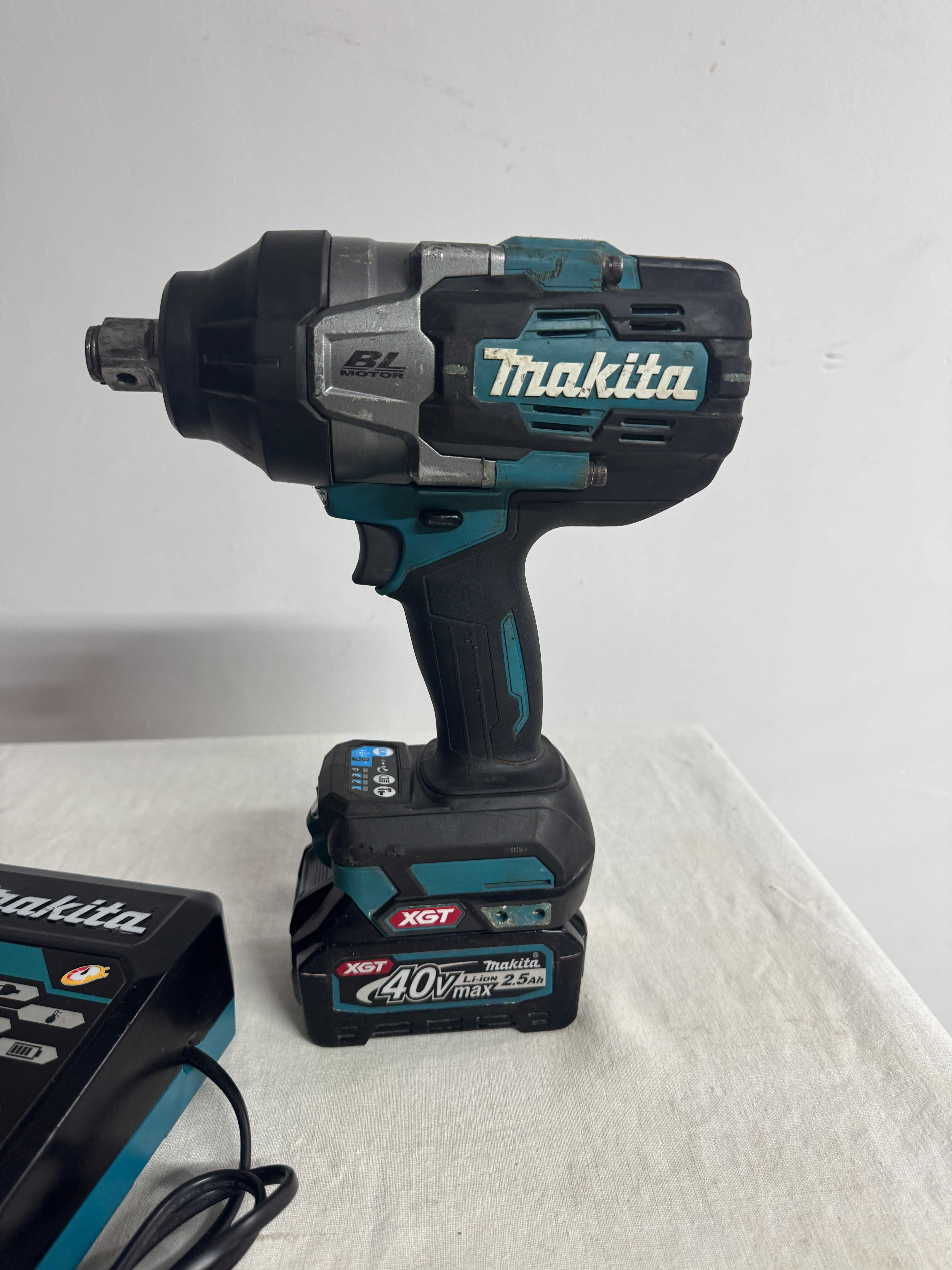 Акумулаторен ударен Гайковерт MAKITA TW001G/40V/1800Nm+батерия/зарядно