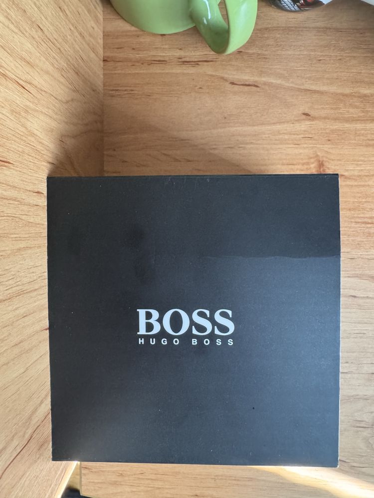 Часовник Hugo Boss бял