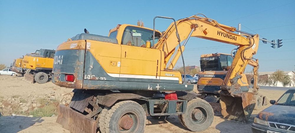 Hyundai R140W-95