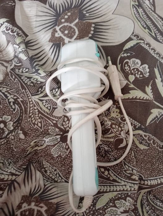 Продам утюжок для волос в хорошем состоянии