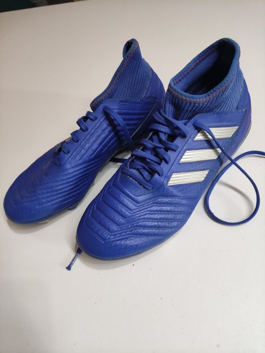 Футболни обувки Adidas