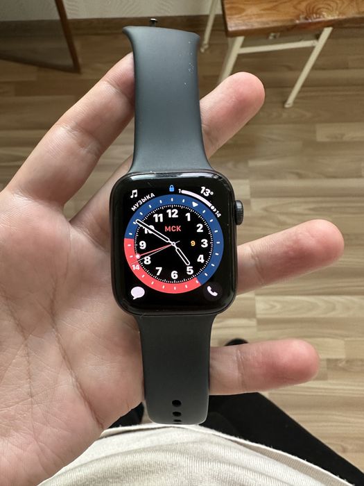 Apple Watch SE 44 mm 2020