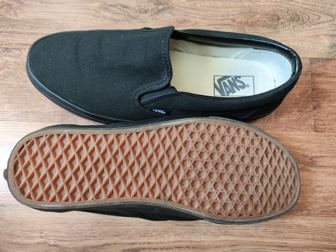 Обувки VANS slip on