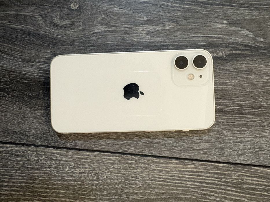 Vand Iphone 12 mini