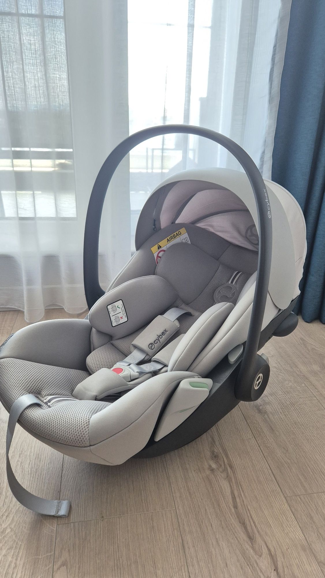 Стол за кола Cybex Cloud G i-Size Plus  + адаптери за количка