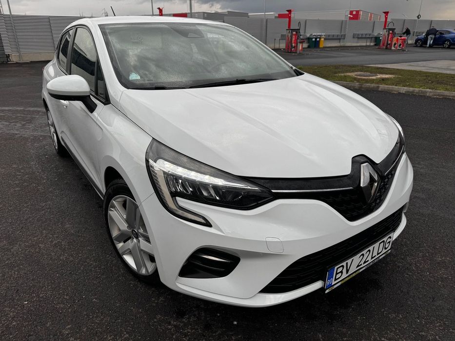 Renault Clio Automata--Hybrid