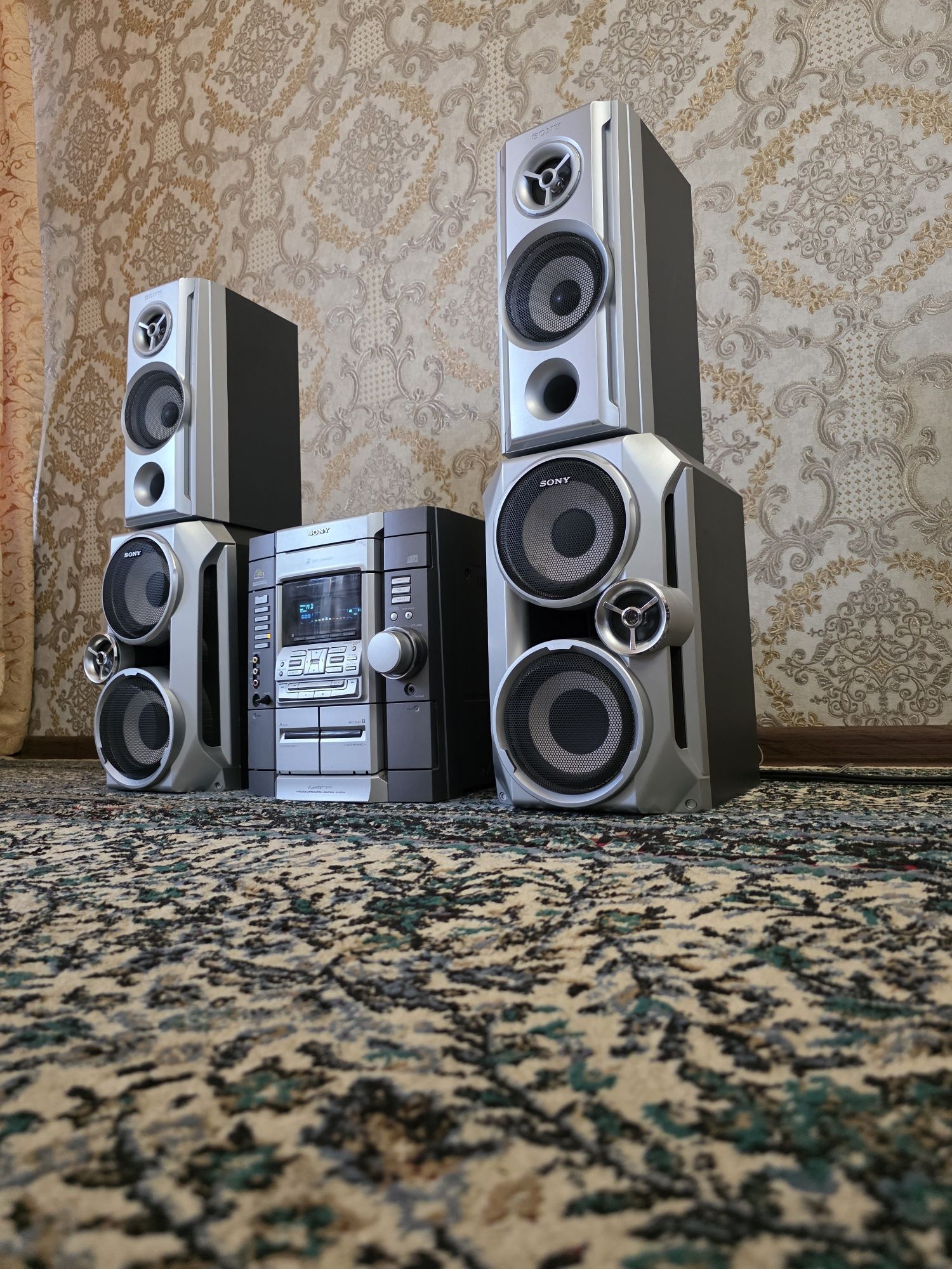Sony качество почти новый