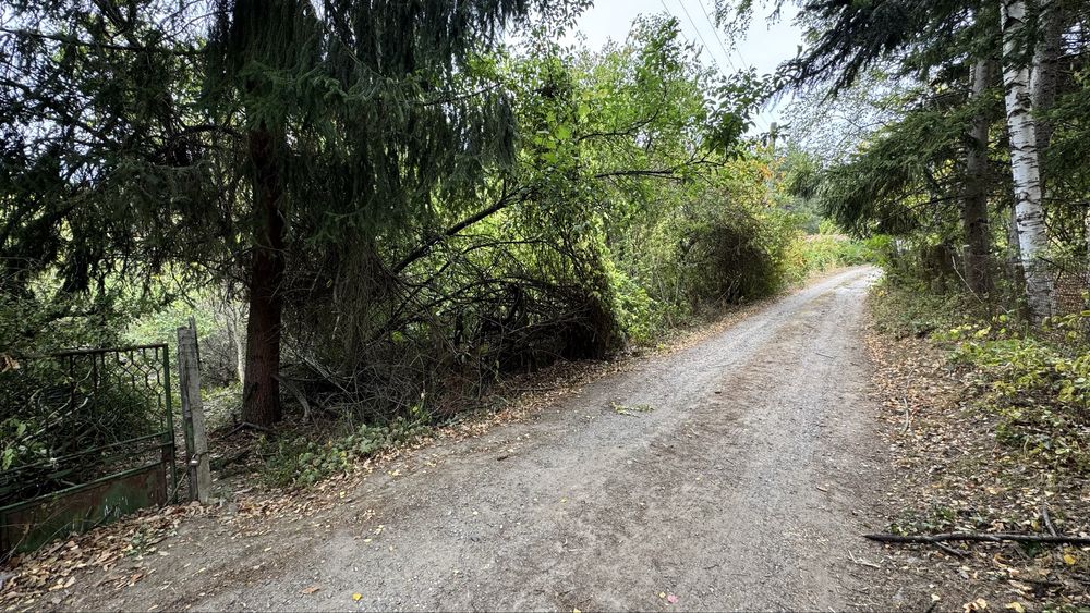 ПАРЦЕЛ - 915 кв.м. Вилна зона Долно Камарци