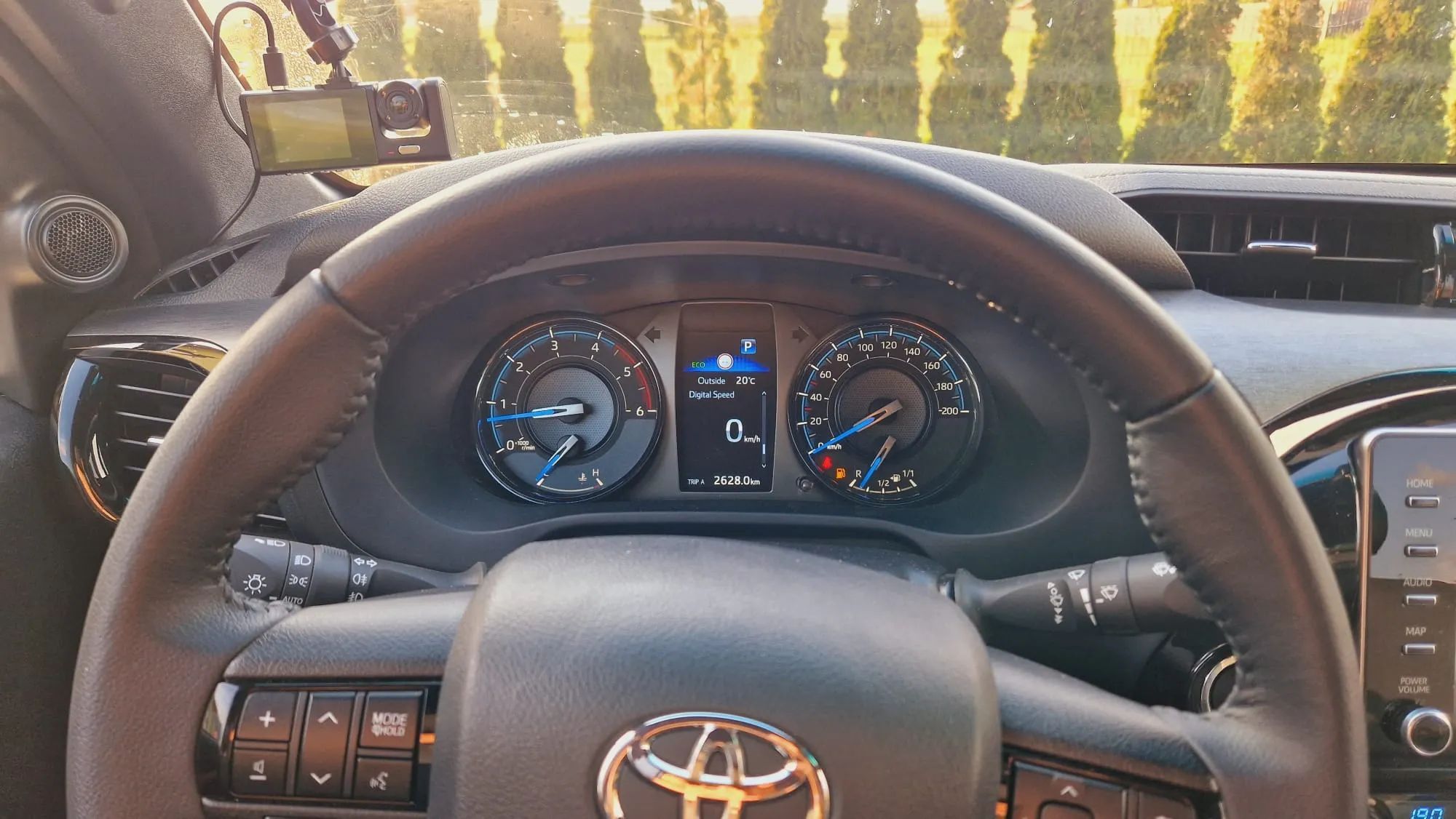Toyota Hilux Invincible Toyota Hilux 2,8 D 204 CP