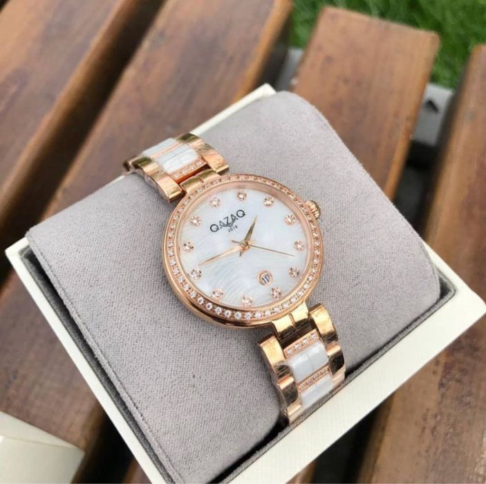 Часы женские кварцевые