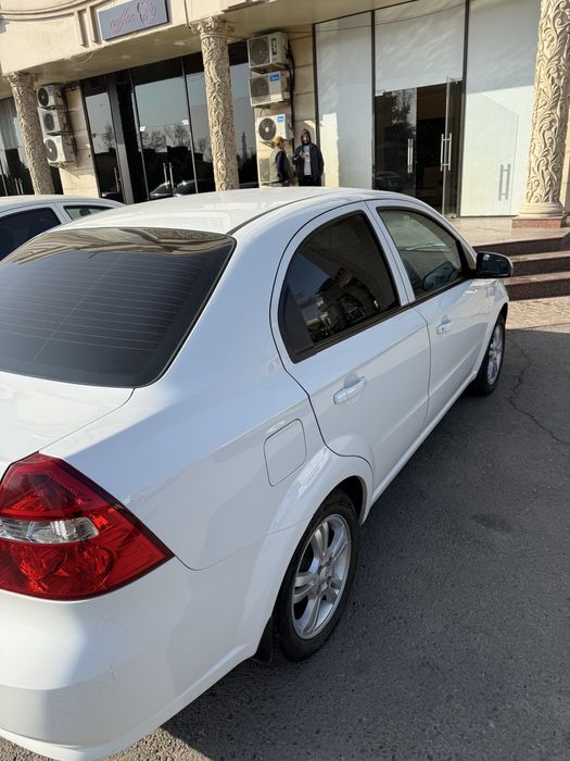 Nexia 3/4 poz avtomat sotiladi yoki variantga beriladi