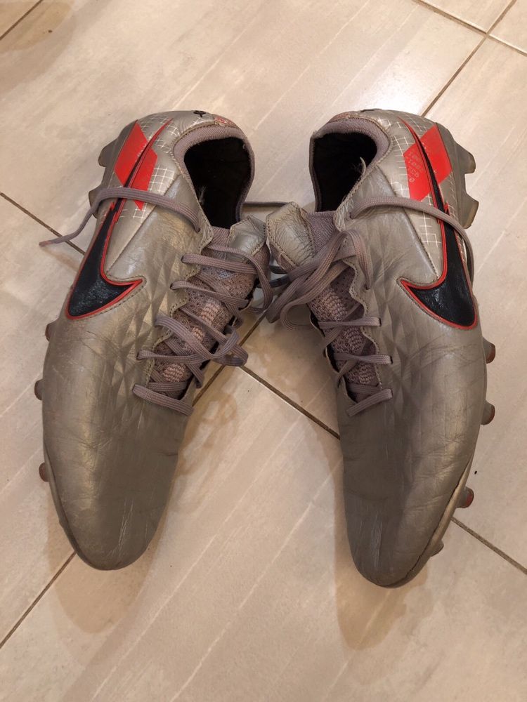 Бутонки Nike phantom mercurial magista hypervenom Adidas Predator Ace