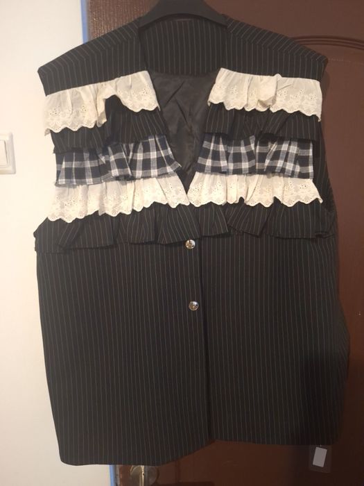 Vesta -sacou tip 2025