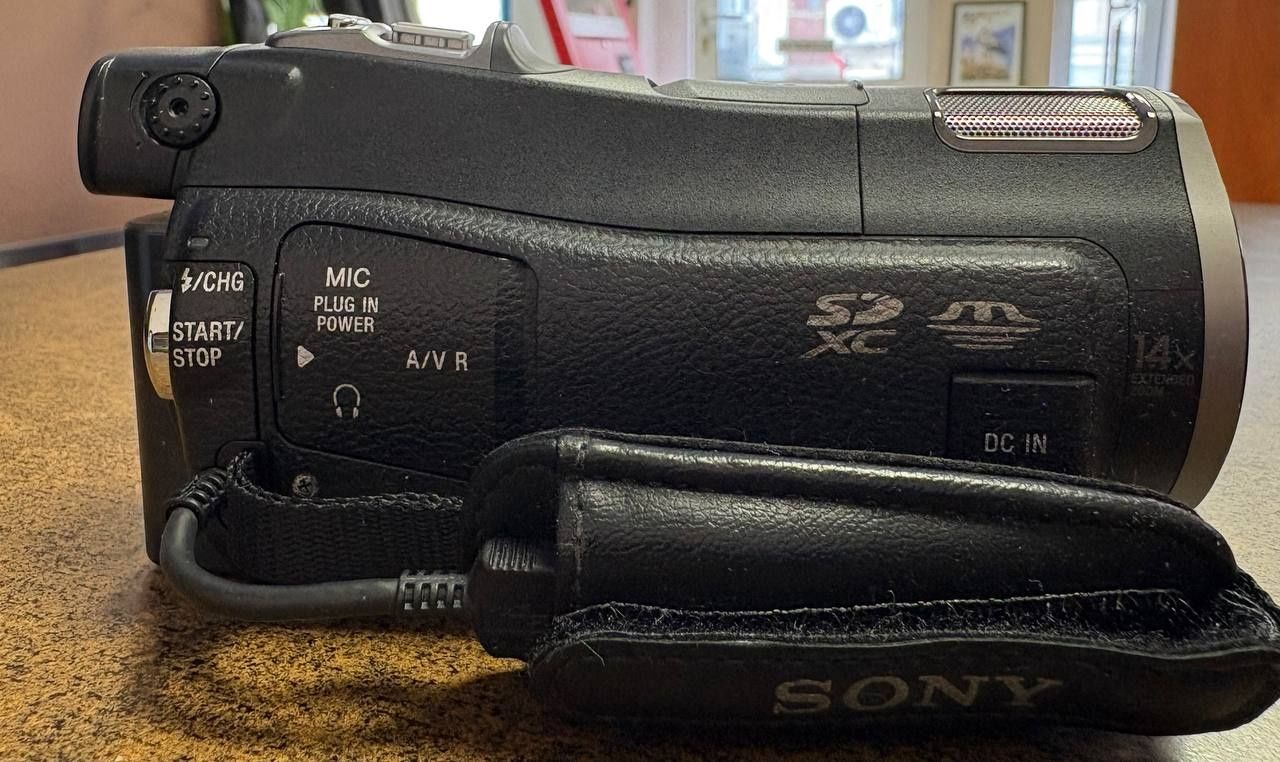 Камера Sony HDR-CX 700
Модел HDR-CX700
Без забележки !
Продава се комп