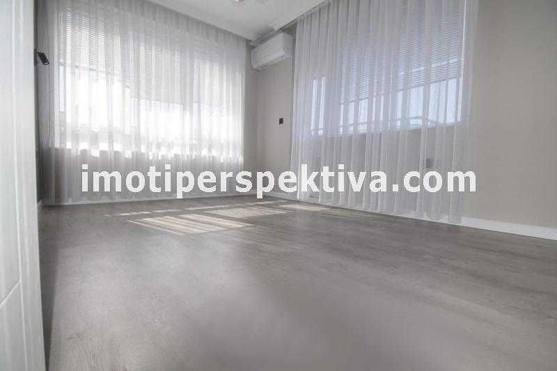 Продава се Тристаен апартамент в Пловдив, Кючук Париж - 140 кв.м за 1343 €/кв.м - Снимка #5