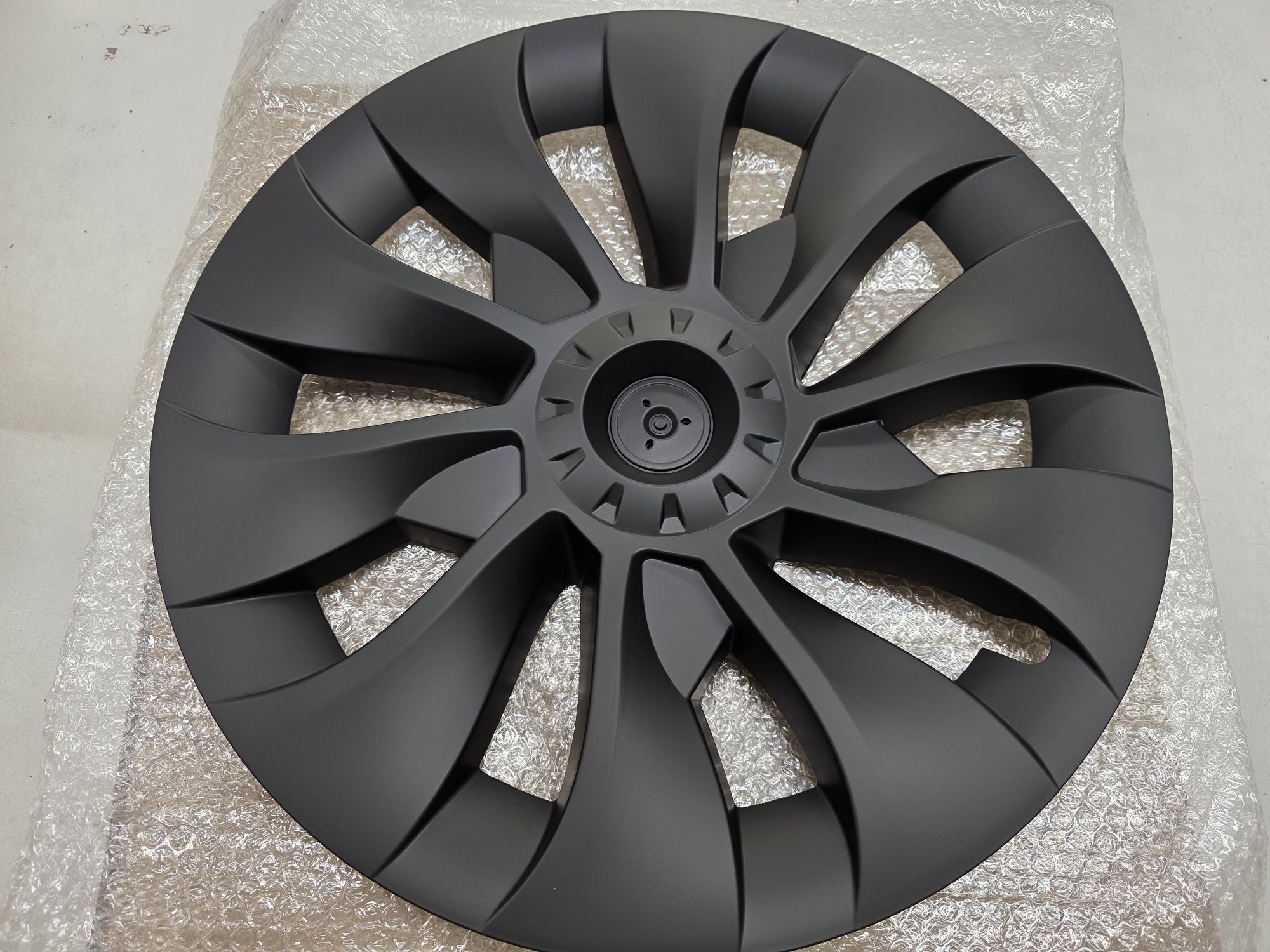 18" Тасове за Tesla model 3, ABS черен мат с капачки в 3 цвята