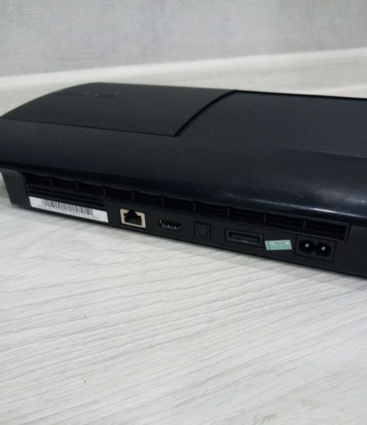 Plastation 3 SUPER SLIM