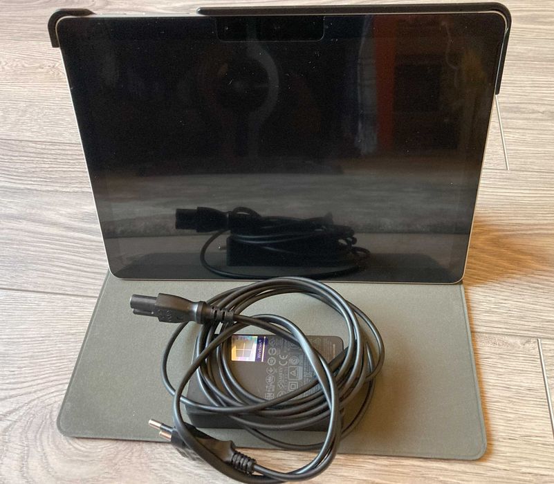 Таблет Microsoft Surface Go 2, 8 GB, 128 GB, Windows 11