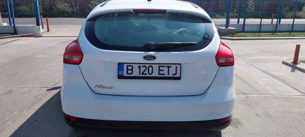 Ford  focus an 2015