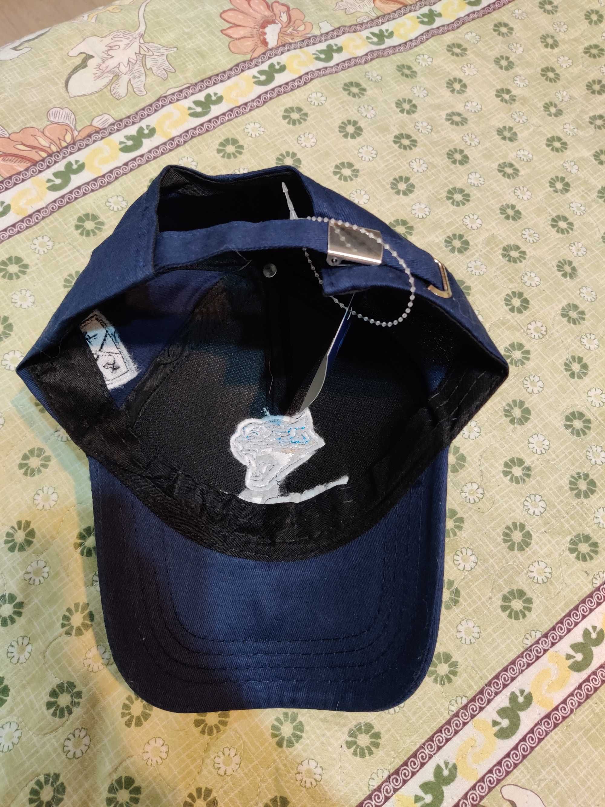 Продам кепку Барыс с новым логотипом