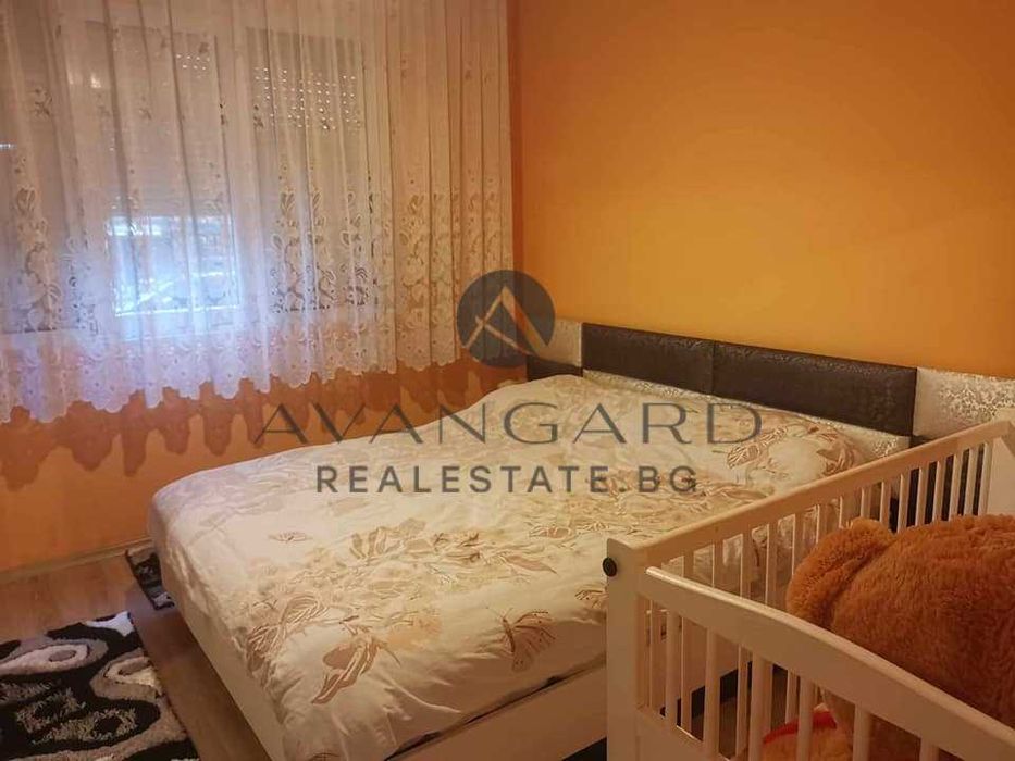 Продава се Четиристаен апартамент в Пловдив, Изгрев - 100 кв.м за 800 €/кв.м - Снимка #6