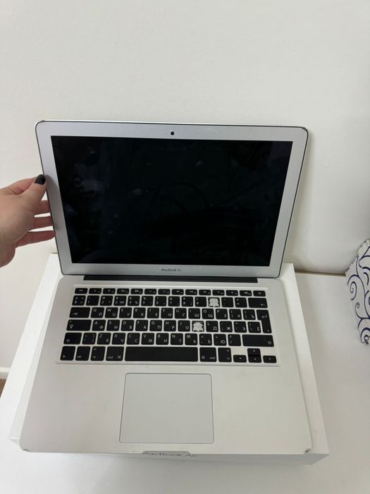 Macbook Air 2017 года