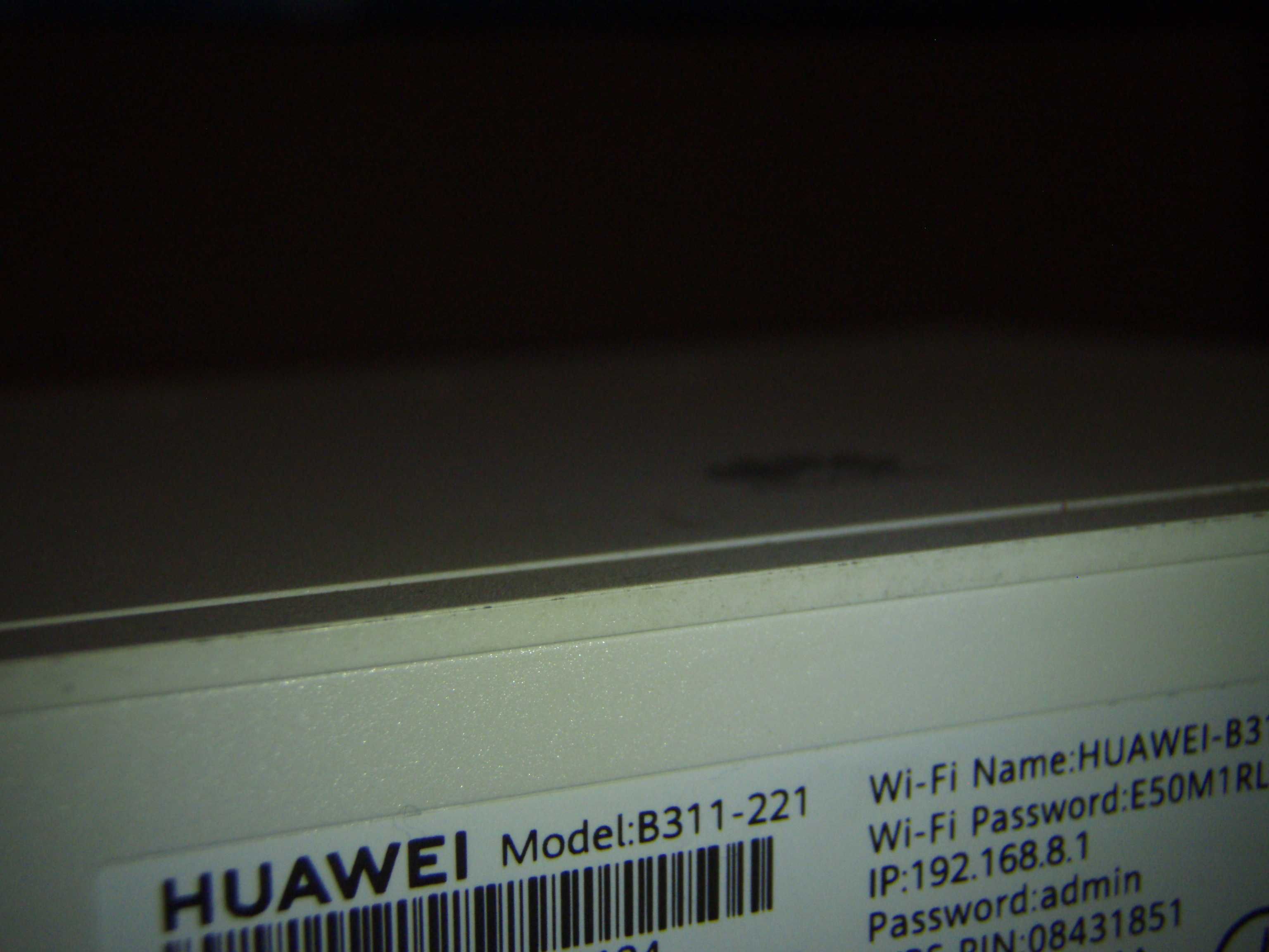 Router 4G LTE cu SIM Huawei B311, liber de retea, la cutie cu antena