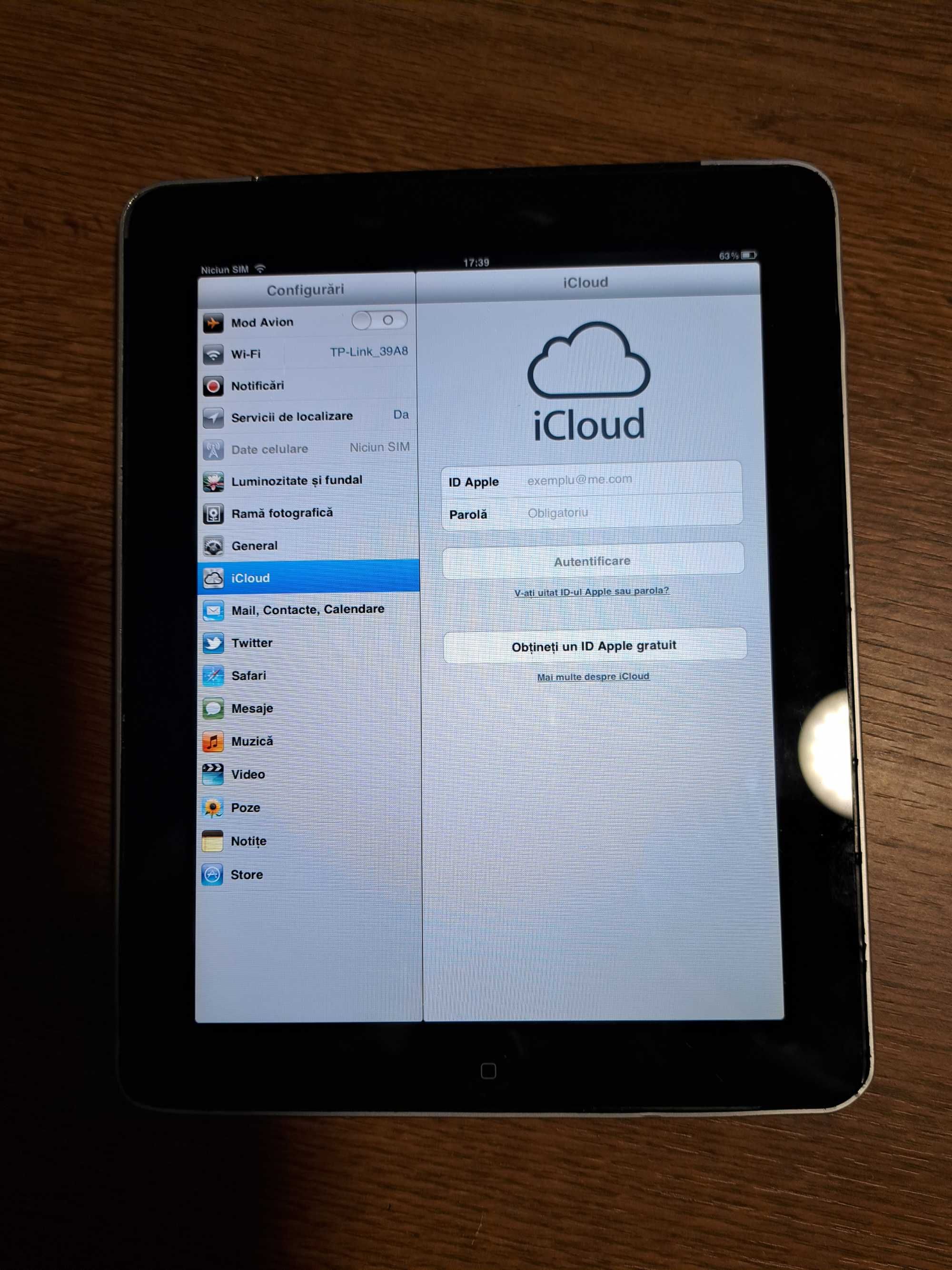 Ipad Apple mod:A1337 de 64GB, cu incarcatorul original,fara Icloud,3G