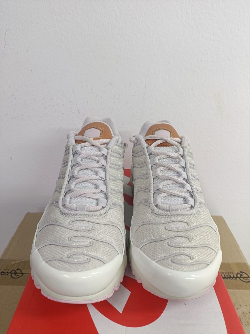 Nike Air Max Plus TN номер 37.5