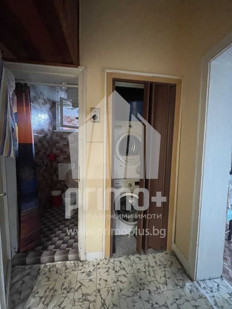 Продава се Двустаен апартамент в Горна Оряховица - 54 кв.м за 849 €/кв.м - Снимка #2