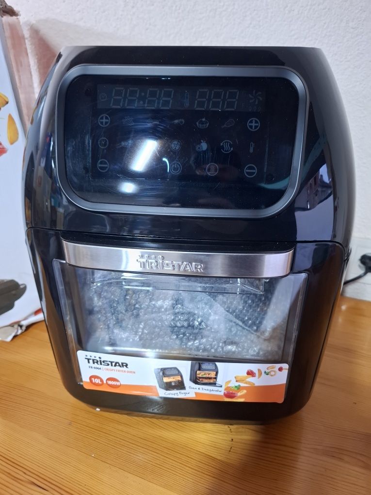 Фурна с Фрайър Tristar FR-6964 Multi Crispy, 10Л,1800w