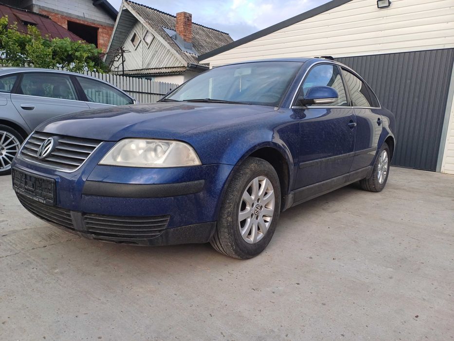 Capota fata - Orice Piesa Volkswagen Passat B5.5 1.6 ALZ culoare LC5X
