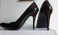 Черни лачени обувки - 38