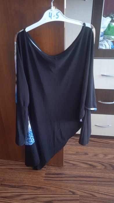 Дамски блузи М размер.