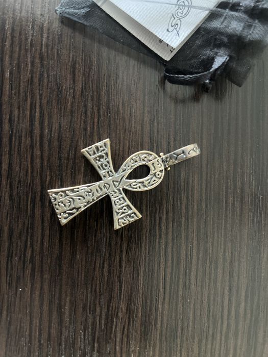 Мъжки пънкарски пръстени и аксесоари