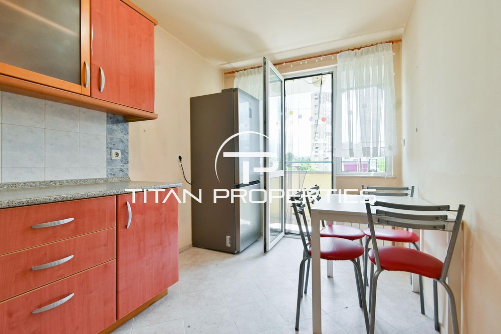Продава се Двустаен апартамент в София, Слатина - 70 кв.м за 2572 €/кв.м - Снимка #1