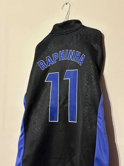 Комплект от горнице и долнище на Barcelona с името на Raphinha