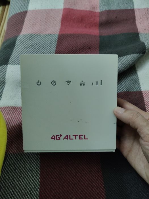 Роутер Алтел с шнуром