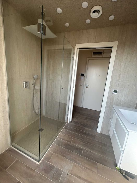 Дава се под наем Четиристаен апартамент в София, Изток - 100 кв.м за 1500 € - Снимка #2