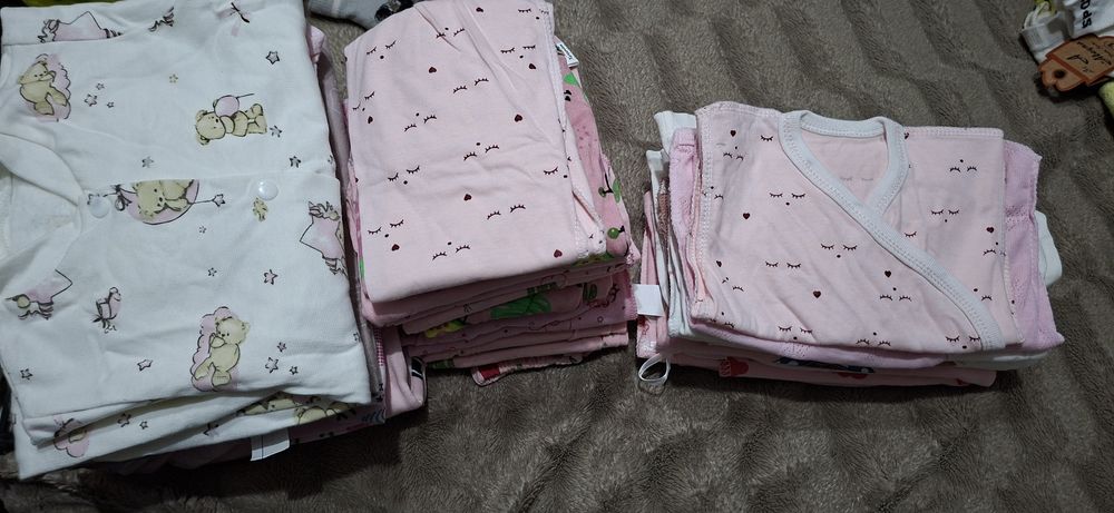 Продам детские вещи