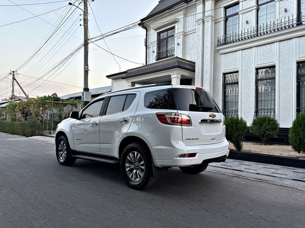 Trailblazer LTZ Full Позиция Состаяние Зор Пробег 74000Км